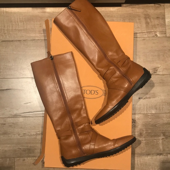 TOD’S Leather Ascot Double Strap Riding Boot - Picture 2 of 8